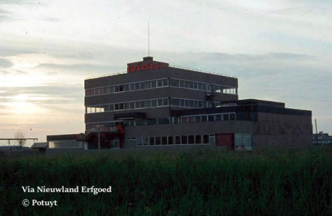 HJJL7's tweet photo. Het IVIO. Wie kent het nog? 👀 

💡: Communicatiebureau Lelystad
📷: Potuyt https://t.co/3wphVKzAWI