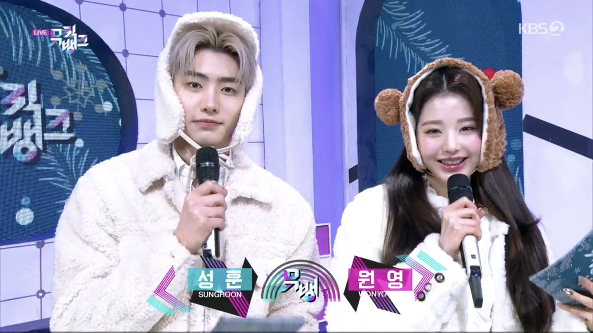 enhypenupdates's tweet photo. [PHOTO] 220107

MC Sunghoon on today's Music Bank!

START WITH MC SUNGHOON
#성훈왕박엠씨 #엔하이픈_성훈 #SUNGHOON @ENHYPEN_members @ENHYPEN https://t.co/oynZLEV7zA
