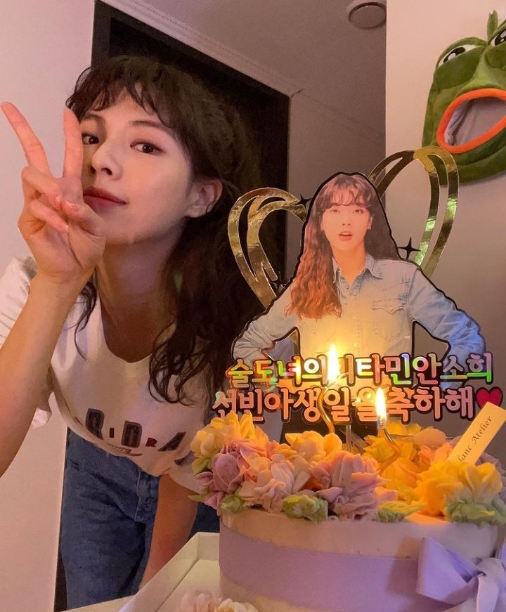 Fifi1700's tweet photo. Happy Birthday Sunbeanie😍❤️
Talented cutie who can transform into any kind of role so well easily😍
Keep shining✨Waiting for ur next projects❤️ #HappySunbinDay #leesunbin @ljk5151 https://t.co/UIzNcYxGke