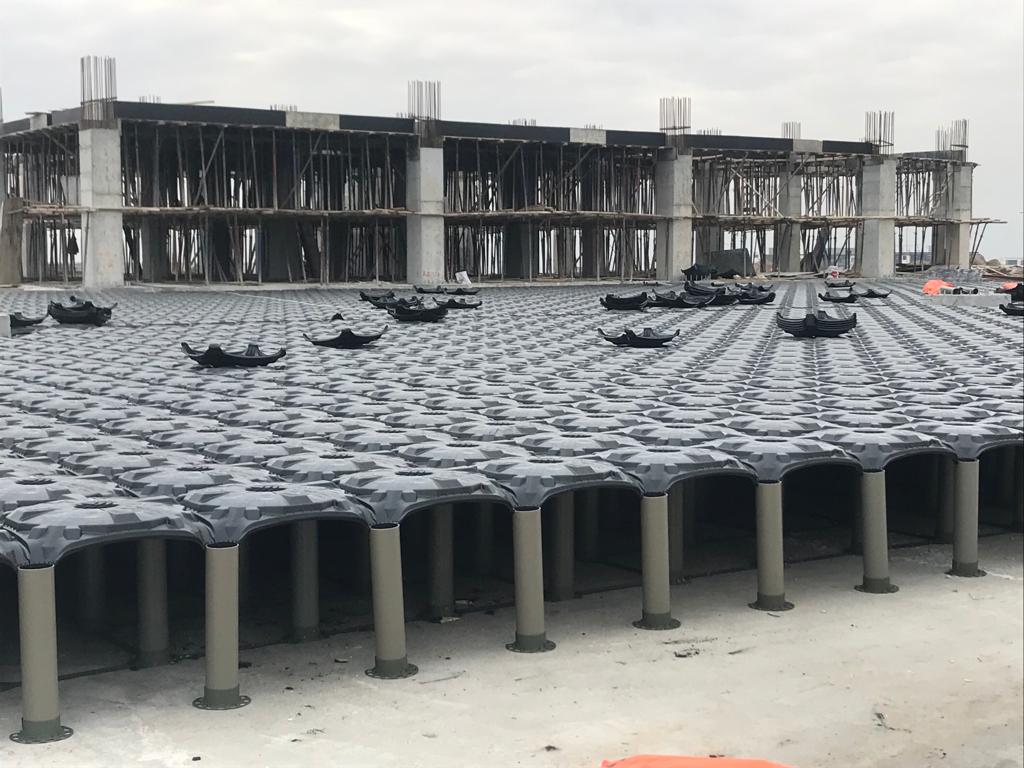 sanliurfabld's tweet photo. Şanlıurfa Bilim Merkezi hızla yükseliyor🏗️

%36'lık gerçekleşme oranıyla çalışmalarımız aralıksız devam ediyor. Kör kalıp uygulamamız tamamlanmak üzere.

#BüyükşehirBüyükSevdaİster https://t.co/fW9qLB519N