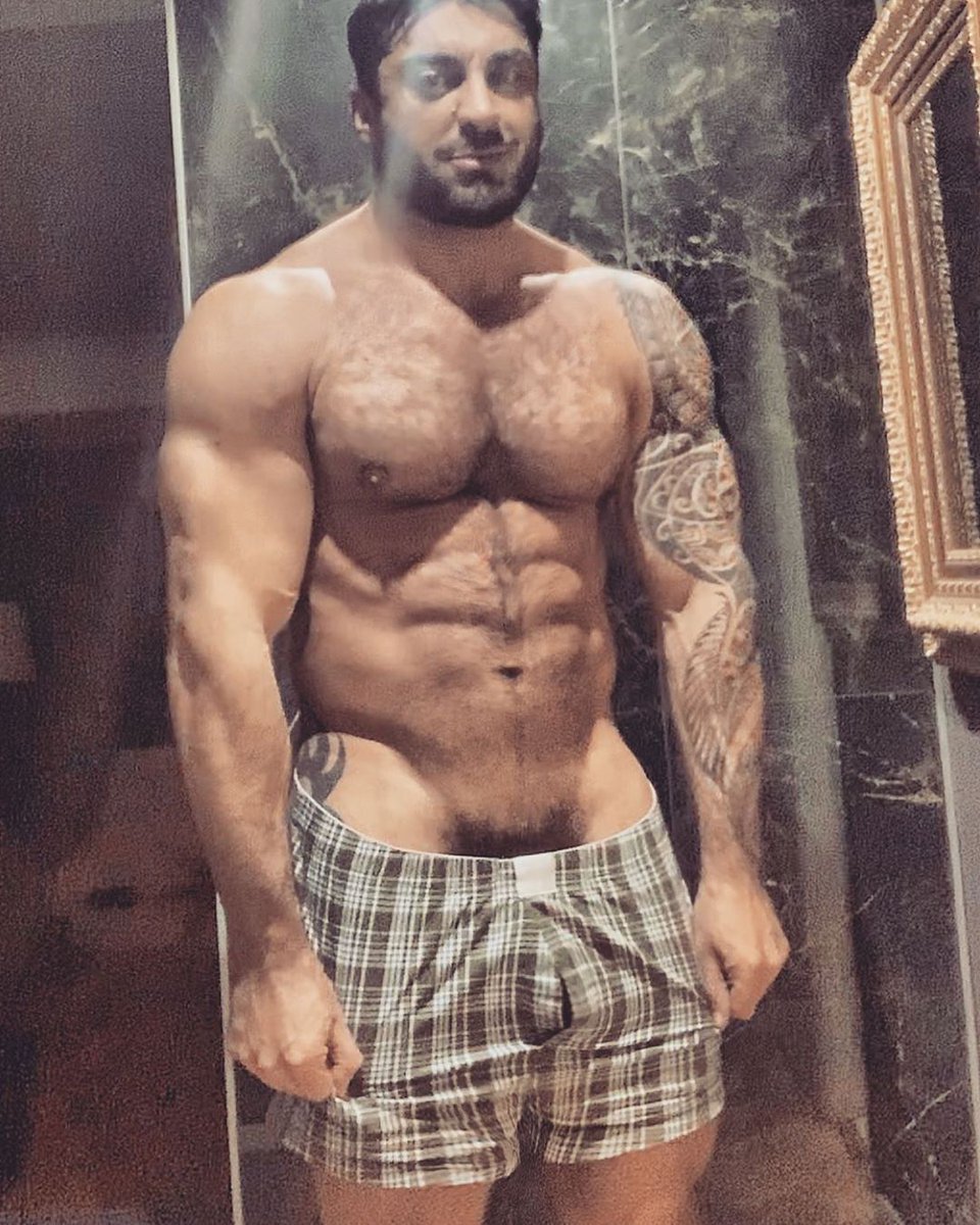 colt_star's tweet photo. Woof woof 😍 https://t.co/VdxcAaBQQu