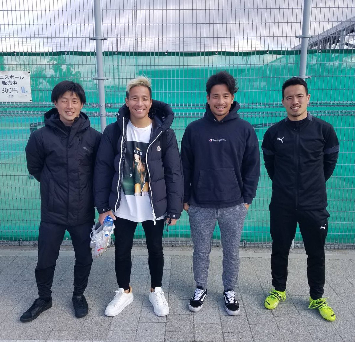 稲葉 修土 先日 大阪セントラルfcの初蹴りに行ってきました 多くのプロ選手を輩出していて 改めて歴史のあるクラブだなと感じました 子供達のプレーを楽しんでいる姿をみてモチベーションが高まりました 大阪セントラルfc ブラウブリッツ秋田