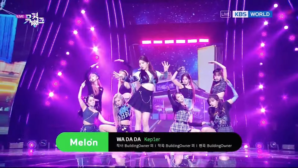 sxtloml's tweet photo. SHEN XIAOTING AT MUSIC BANK WHAT THE HELL MAAM https://t.co/u3Smm1fJbX