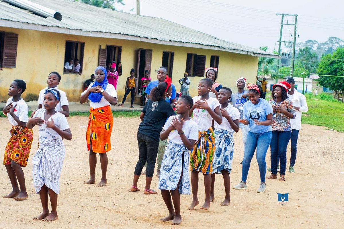 Boa_Daakye's tweet photo. Images from the cultural dance by participants. #festivefiesta2021.
📷: Ama_Sojay
#mobilelibraryproject
#boadaakyefoundation
#festivefiesta2021
#christmaswithkids https://t.co/SNbRksKw5Y
