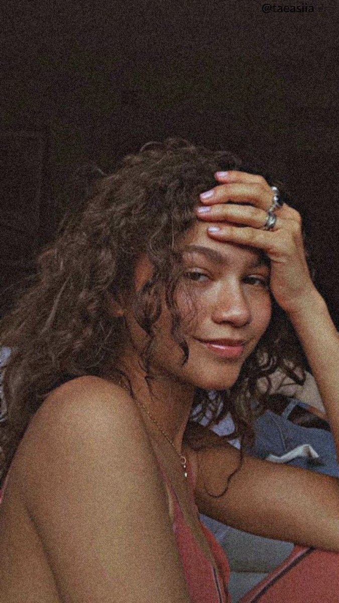 Archillct's tweet photo. Zendaya https://t.co/gxsL4UnGb2
