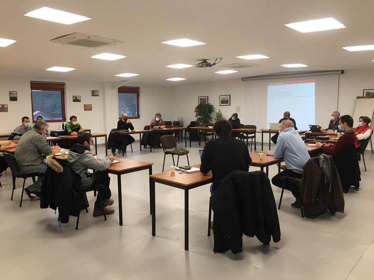 🙏🏻 Merci a nos 11 fidèles clients agriculteurs présents à Étampes (91) aujourd’hui de nous partager leur vision et expérience de MesParcelles.  👉🏻 pour continuer à vous accompagner au plus proche de vos attentes