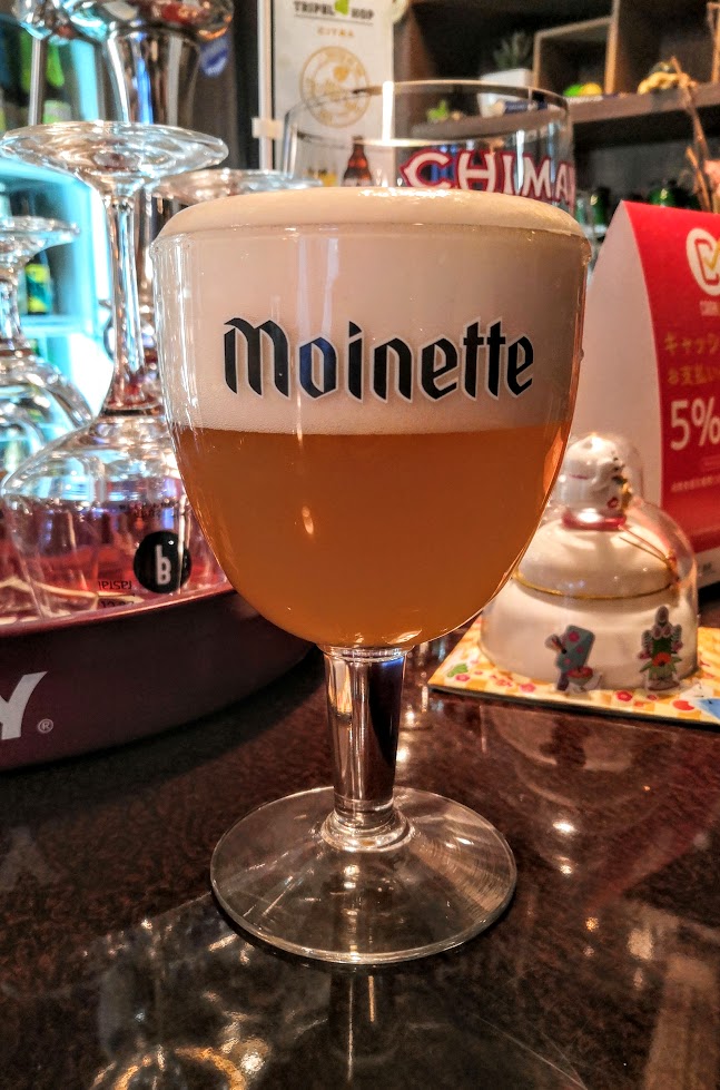 ベルギービール ワインレストランモモ 明けましておめでとう御座います 今年も宜しくお願い致します さてさて 22年初の樽生は ボンヴー 9 名前の由来は 新年の希望を祈る と言う意味 新年を彩る素敵なボンヴーで乾杯 オープン16時