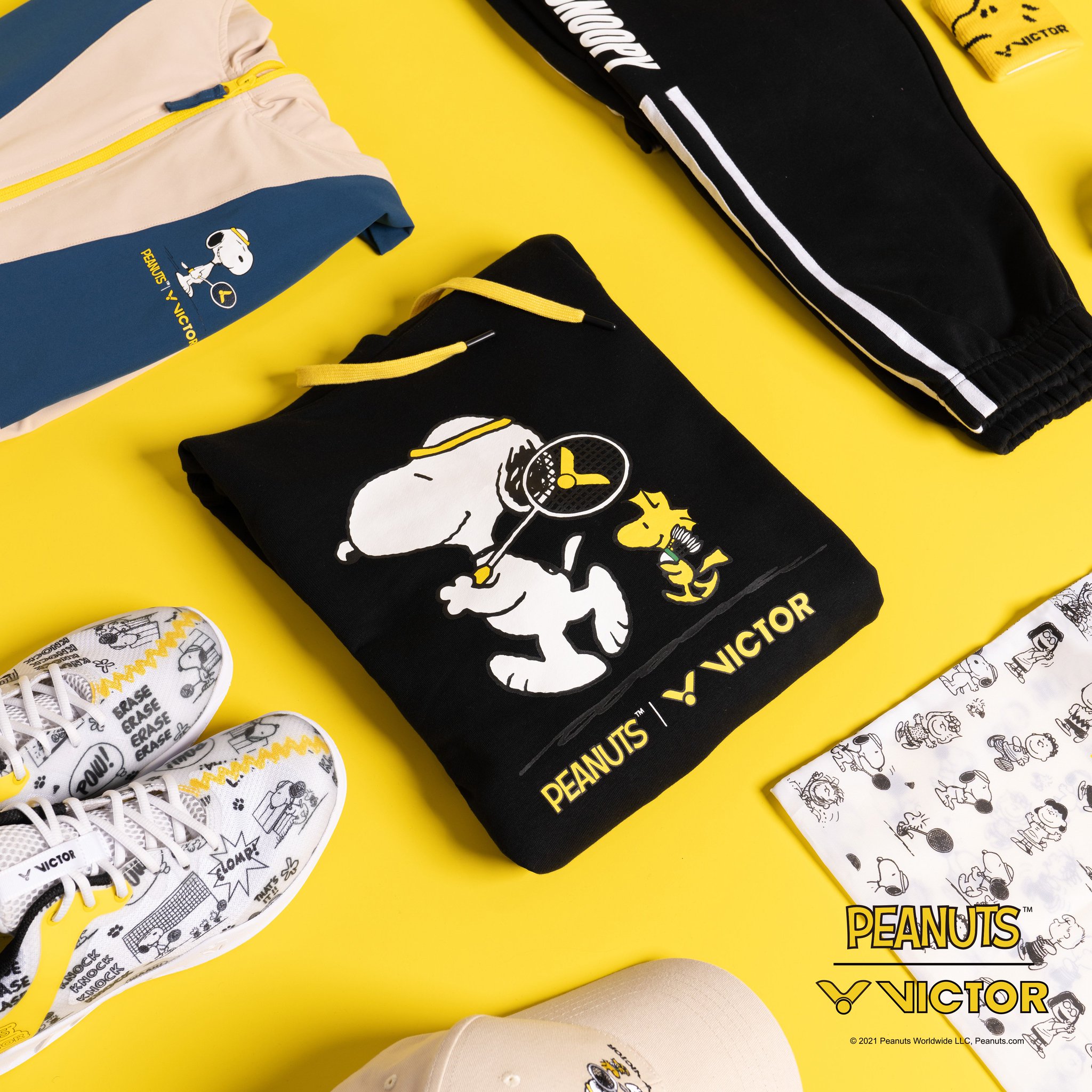 VICTOR×PEANUTS フーディー　黒　M 新品