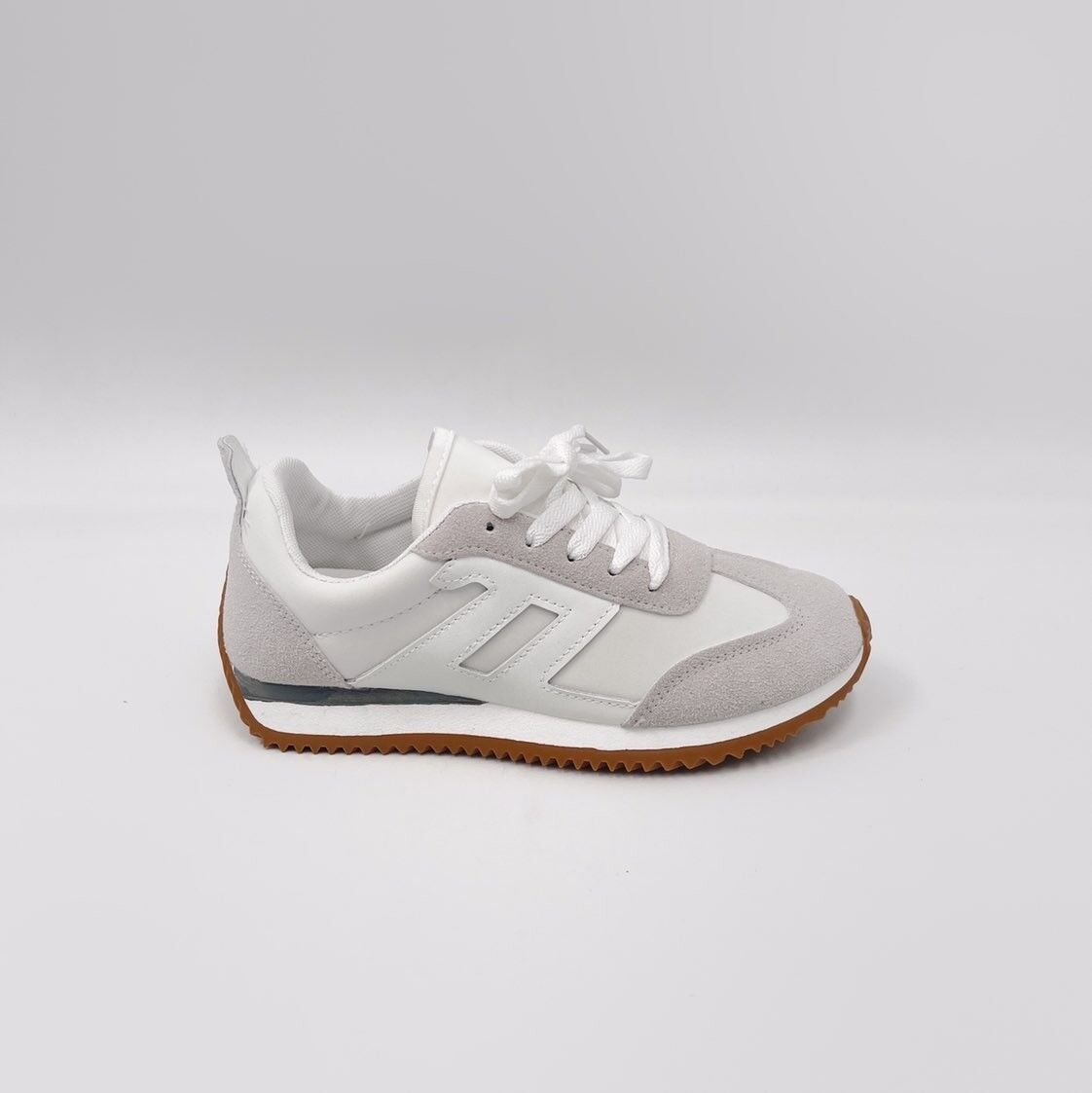 JEEINI Sneakers 8038
1moda.eu/8038-basket.ht…

B2B Wholesale Only

#kickstagram #instafashion #feetstagram #eyecandy #sneakerfreak #kicksoftheday #sneakerhead #shoe #footwear #sneakers #featuredfootwear #footwearfashion #sneaks #b2b #shoewholesale