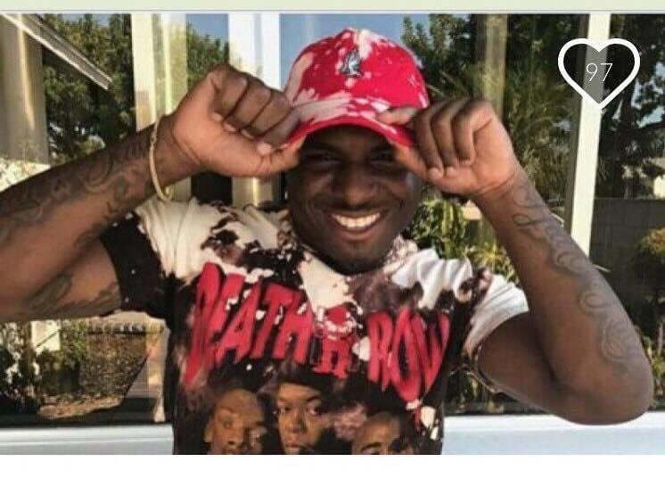 fineassdg's tweet photo. happy heavenly to my big brother i miss you man fr wish shit went so differently man #longliveDG been screaming it &β will continue to scream it i love you big bro til we meet again β€οΈβπ©Ήπ€π½π https://t.co/cbXfeosz0U