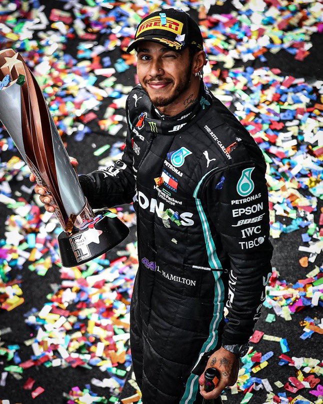 Happy birthday to Sir Lewis Hamilton ! 