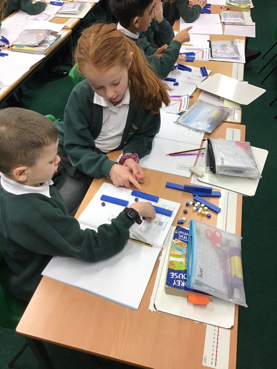 BgYear3's tweet photo. Today we are using base 10 and partitioning to calculate multiplications with 2 digit x 1 digit numbers. #challenge #confidence https://t.co/GIB00kvEzT