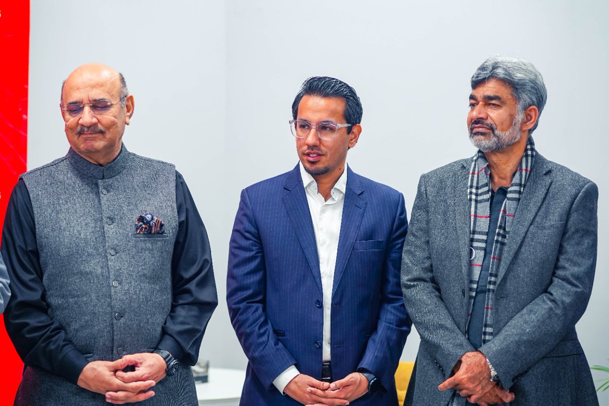 GraanaCom's tweet image. Propsure Digital Solutions inaugurated their new office in #Islamabad at NSTP, offering first-ever online #PropertyVerification and inspection services through the application of disruptive #technologies and innovative #digital solutions 🙌🏻

#Graana @PropsureDigital  #IMARATGroup