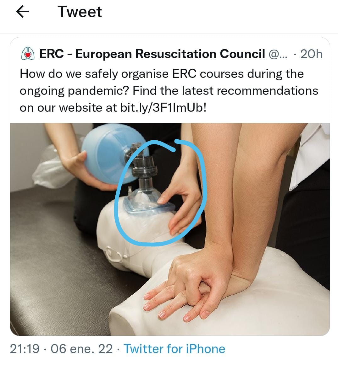 TESCANARIAS's tweet photo. Cuando la @ERC_resus publica estas fotos, uno se plantea muchas cosas 🤦 https://t.co/UcjbY1SYdZ