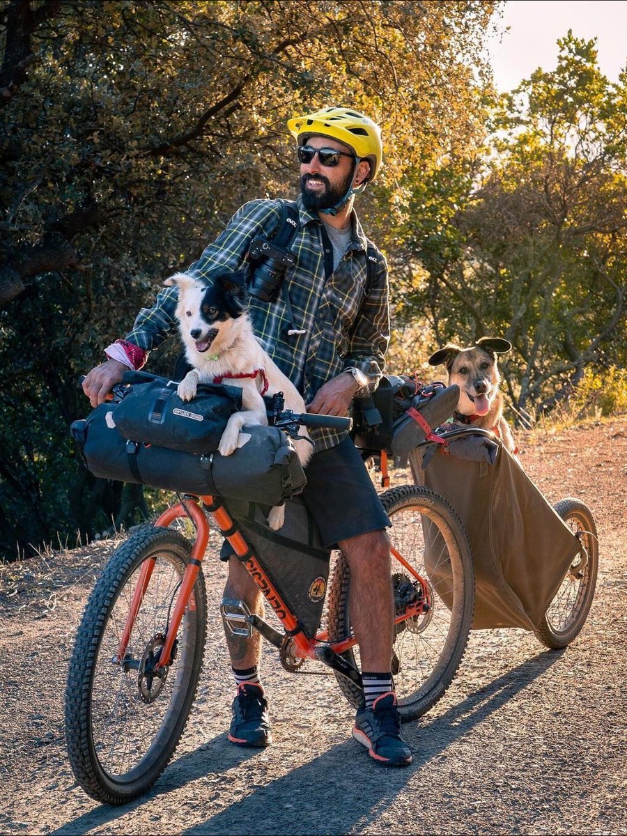 <a href="/bikecanine/">Pablo & Hippie</a> here to inspire your Friday. We can’t wait to see what Pablo, Hippie and Pizza get up to this year.