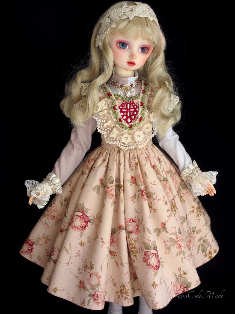 canacodemade's tweet photo. 新作の追加受注分、お陰様でラスト1着となりました◎変身していろいろ楽しめるドレスです。気になっておられる方は是非よろしくお願い致します☺ #CanaCodeMade #青ゐ鳥洋品店 https://t.co/OK5OKIUjOD