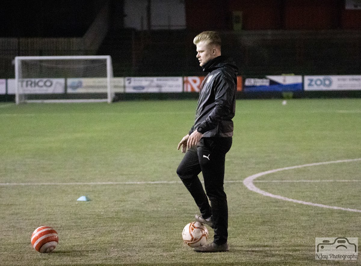 Great first session back of 2022⚽️❤️🖤 <a href="/RedditchWomen/">Redditch United Women</a> 📸<a href="/NJayphotography/">Neil Jay</a>