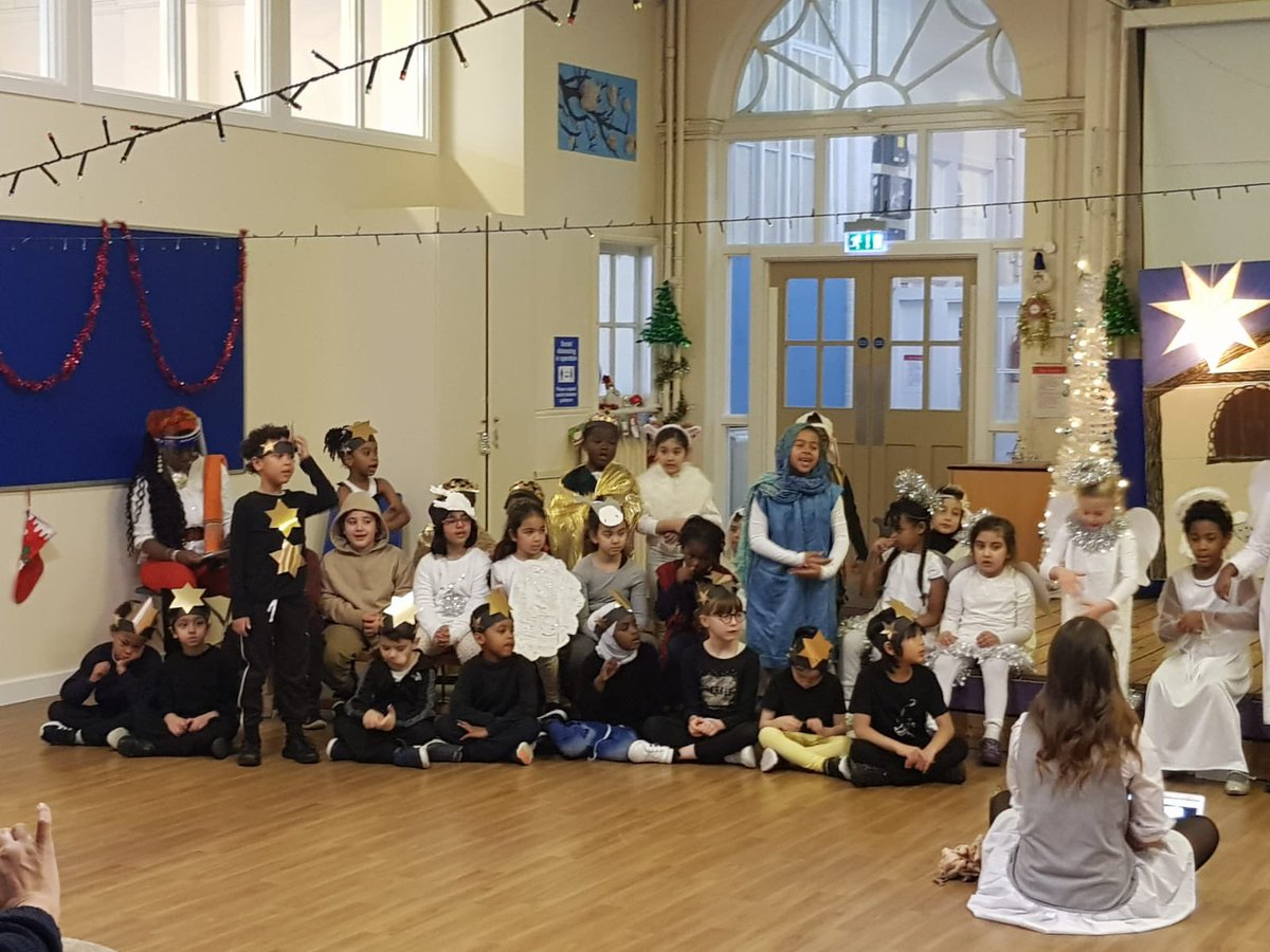 FulhamSchool's tweet photo. Well done to KS1 who performed the Christmas Show ‘Little Angel Gets her Wings’ to a virtual audience. It was fab. Well done to the team! #FPSfamily #christmas #showtime https://t.co/0InCSmA3HG