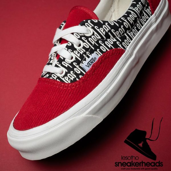 LebonaMosala's tweet photo. Vans X Fear of God
R1,600.00
Shoe size: 6-10
Item will be shipped in 3-5 business days
https://t.co/UuFrhybSWN
#ShopDifferently https://t.co/8KvwTdnKB8