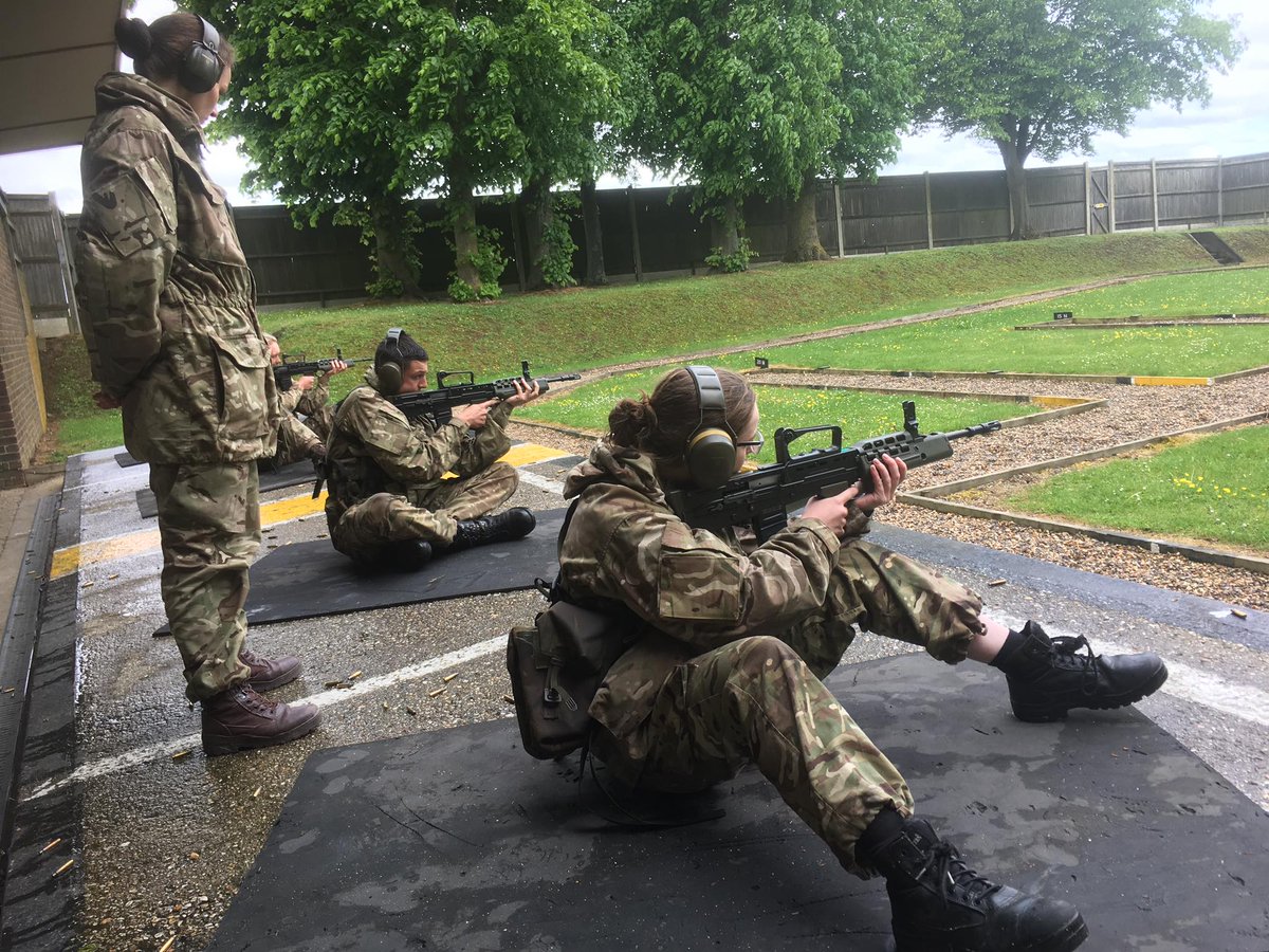 Mark does DofE Canoeing tweet media