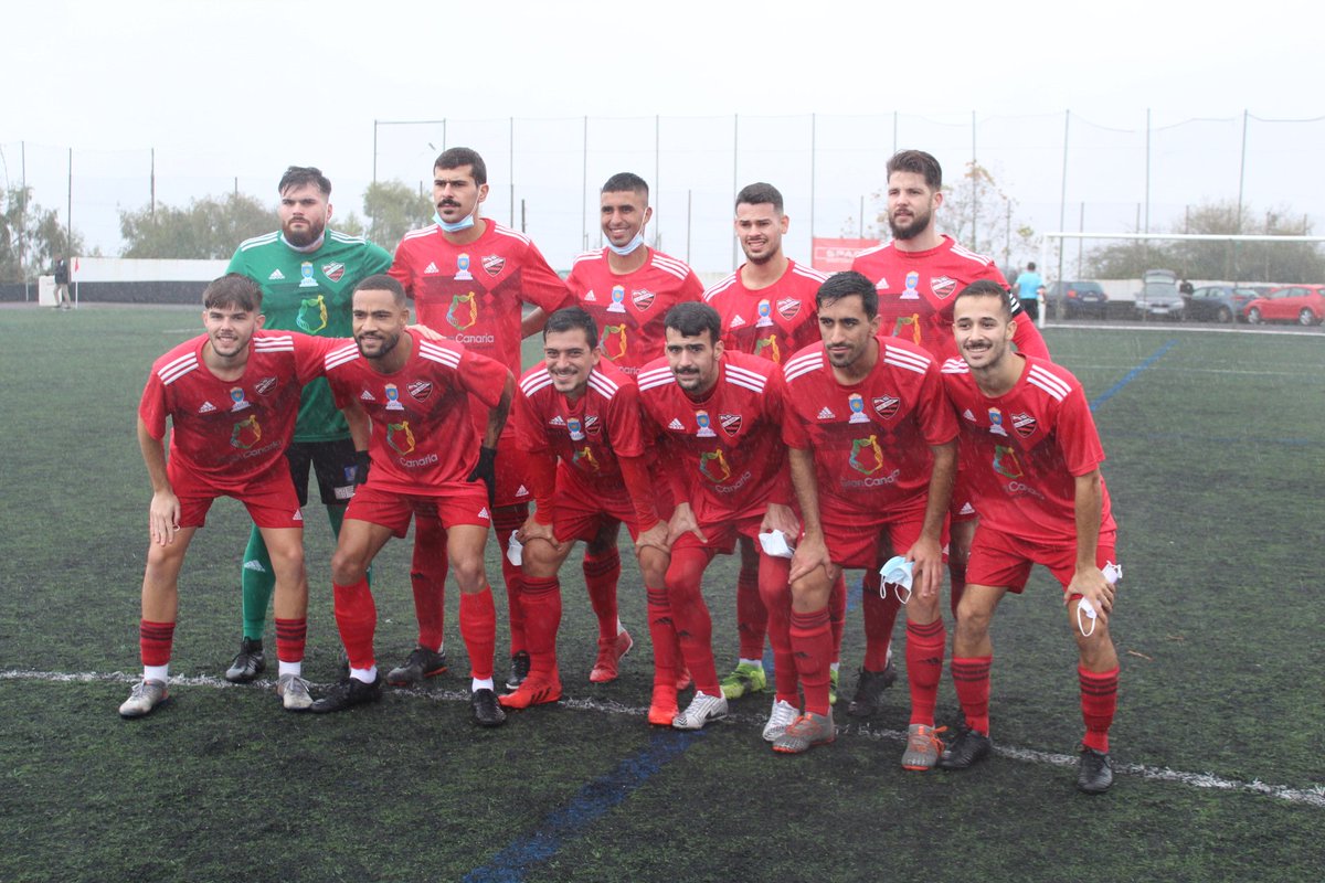 Muchas gracias por todo❤🖤 <a href="/udguia/">Unión Deportiva Guía</a> <a href="/RojinegroFrente/">Frente Rojinegro</a> #Esde3