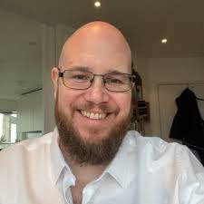 DifferentAnglez's tweet photo. Coming up shortly on #DifferentAnglezShow @NewStyleRadio #CovidTalks pt6 with @DrJV75 Director of Public Health @BhamCityCouncil Topic What’s the difference between Covid 19 & Omicron? Does the Vaccine & Booster stop the spread? Join us & #HaveUrSay https://t.co/hKX2tfLbmO
