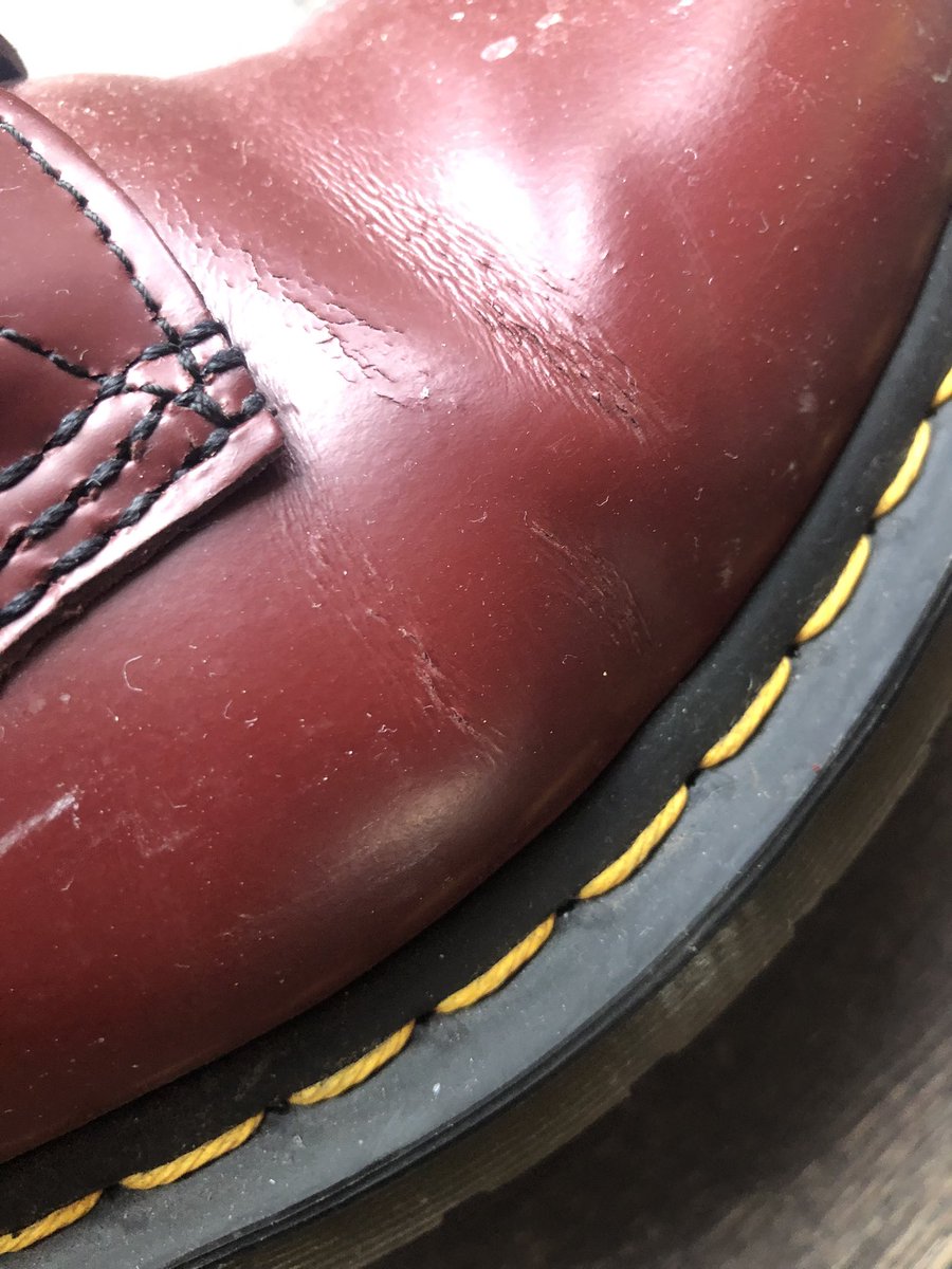 TurnovertheGabe's tweet photo. @drmartens this is disgraceful, i have had these shoes for only 4 months and the leather is absolutely destroyed already despite the little use. It is clear you are using cheaper leather but i am not happy at all after spending the money. Do you think this is good quality? https://t.co/YHYIQGpFtt