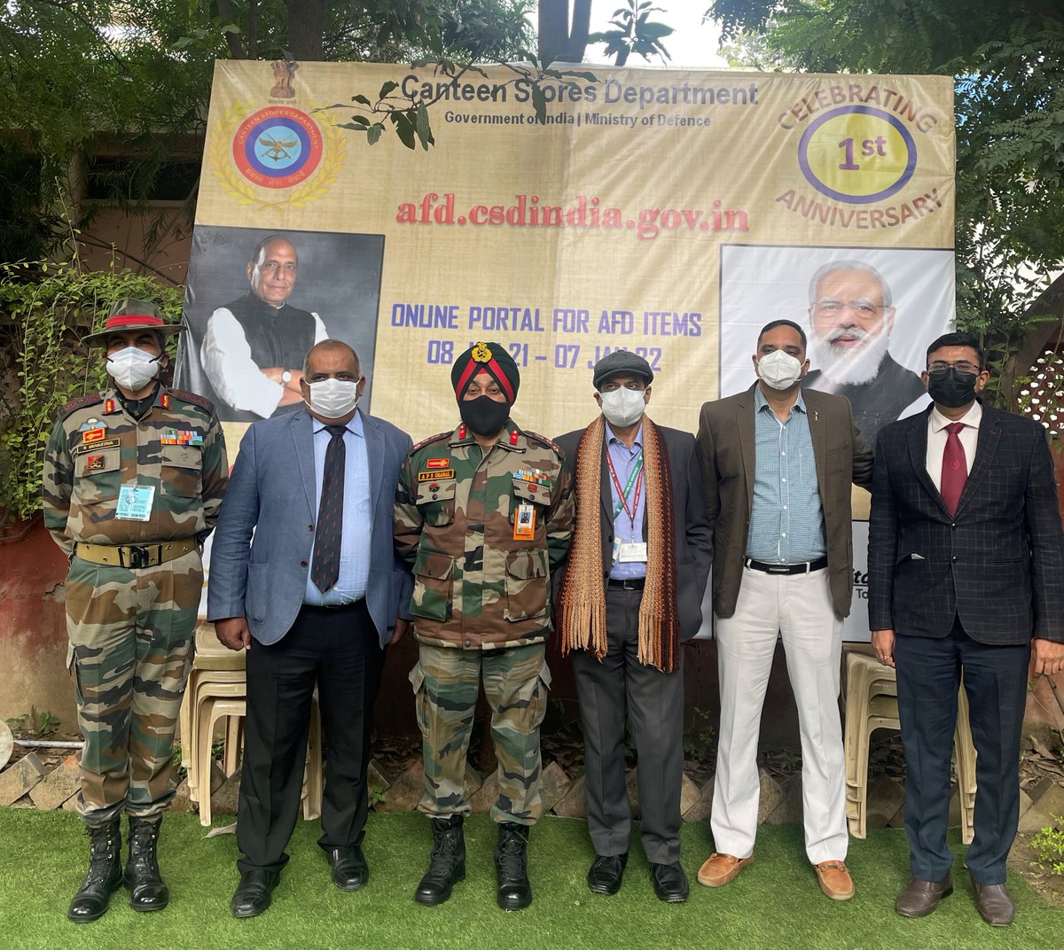SpokespersonMoD's tweet image. #DigitalIndia #DigitalDefence
Online Portal for purchase of AFD items  turned one year young today.
Catering to the needs of serving &amp;amp; retired personnel of Forces, ESM, War Widows &amp;amp; Defence Civilians, the digital facility has been a boon during COVID times
pib.gov.in/PressReleasePa…