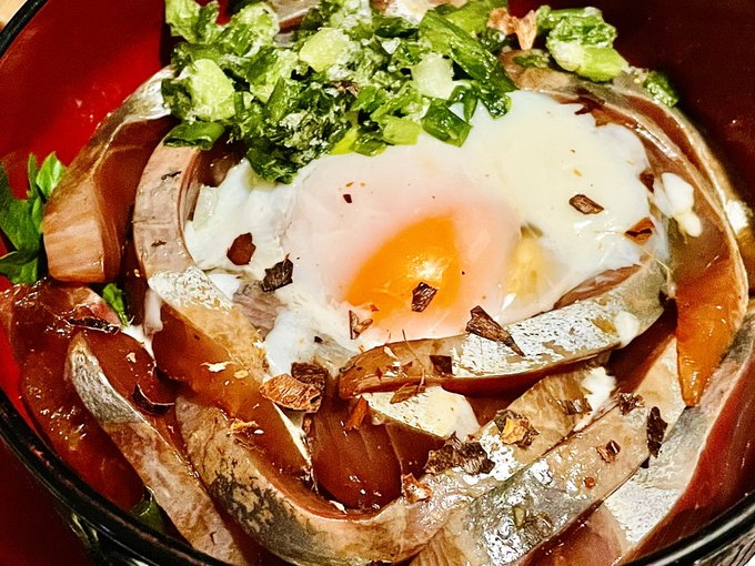 イサキの漬け丼にしました 