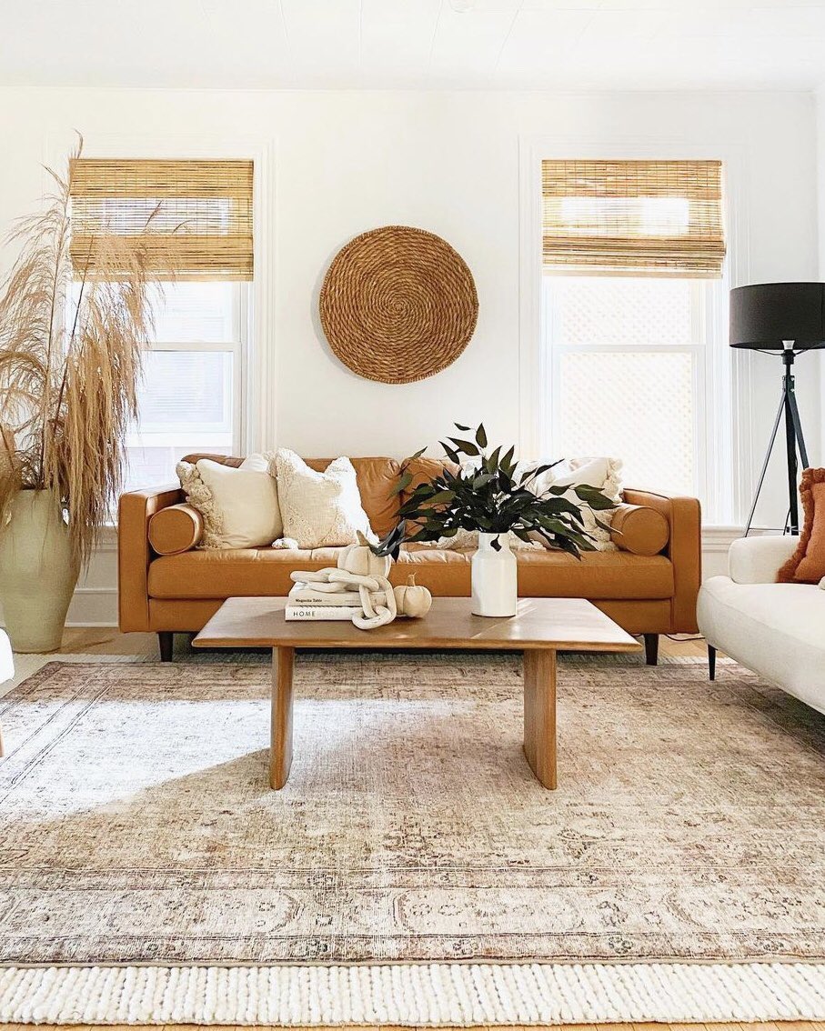 Tojimato's tweet photo. BOHO RHAPSODY—
PART II
TIPS: Bold, colourful patterns are a hallmark of bohemian home decor. Incorporate boho style into your home by layering in patterned rugs, potted plants, and Moroccan style poufs. 

Gunakanlah palette warna yang sama agar nampak lebih konsisten. https://t.co/R5SKR56k8G