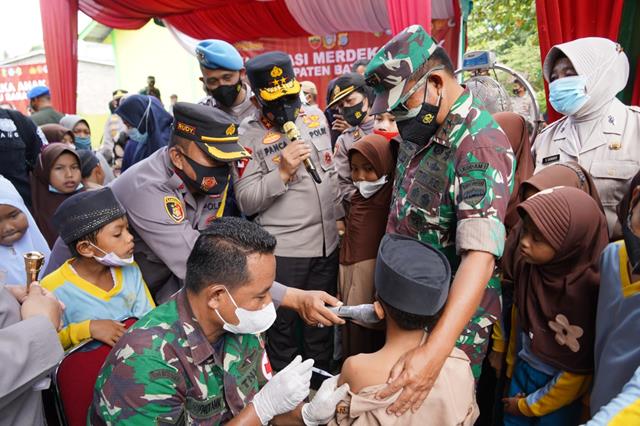 Korem022's tweet photo. Danrem 022/PT Dampingi Pangdam I/BB Dan Kapoldasu Tinjau Vaksinasi Covid-19 Anak Usia 6-11 Tahun Di Batu Bara
https://t.co/M5UKZwOT0e https://t.co/3J1eOf5QH9