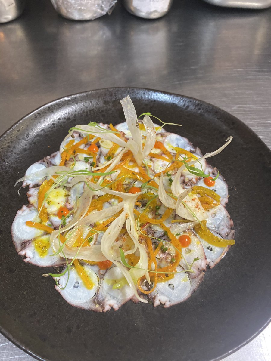 Octopus escabeche, new starter @noize_restaurant 🐙 #octopus #seafood #escabeche #starter #french #food #delicious #tasty #fresh #clean #newyear #2022 #chef #cheflife #fitzgrovia #london
