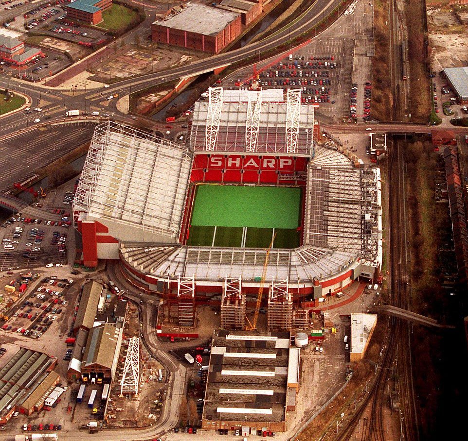 90s Football tweet media