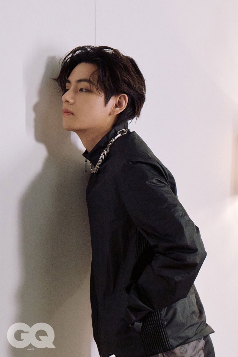 love_tae_4ever's tweet photo. 【GQ KOREA / BTS】

'BTS SPECIAL' BEHIND THE SCENE (PHOTO) 
#V_cut

#BTSXLVbyVOGUEGQ #LouisVuitton #BTS https://t.co/2j7IHcQkSZ