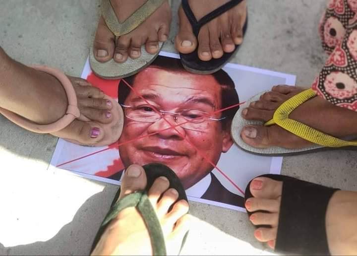 nslwin's tweet photo. Hi. @PeacePalaceKH 

Please note these messages from the people of Myanmar. 

Your PM has just met with the world’s TOP CRIMINAL &amp; Terrorist-in-chief, Min Aung Hlaing, who has committed GENOCIDE, CRIMES AGAINST HUMANITY &amp; WAR CRIMES. 

#WhatsHappeningInMyanmar https://t.co/ledA1KK92q
