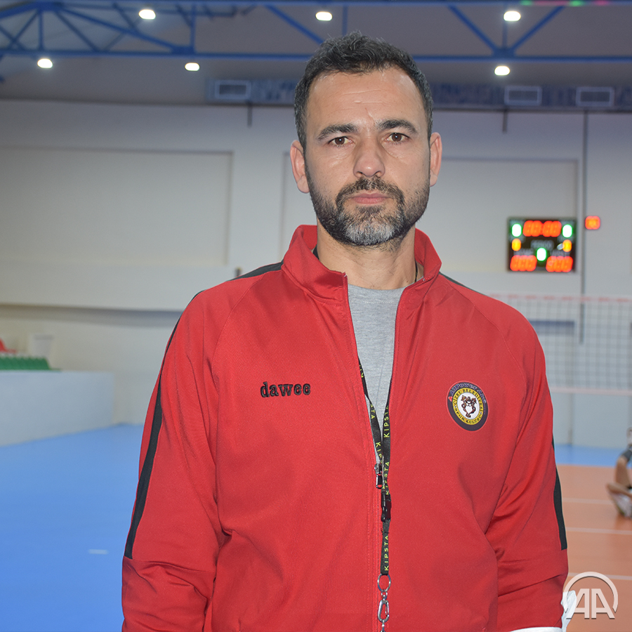 🏐Cizre Belediyespor, Şırnak'ta Avrupa kupası heyecanı yaşatmak istiyor

👉🏻Voleybol Efeler Ligi ekibinin kulüp başkanı Süleyman Çağlı:

"Avrupa takımlarını Şırnak'a getirmek istiyoruz. Bunu da inşallah başaracağız" ✍🏻Ekrem Payan / Faruk Küçük