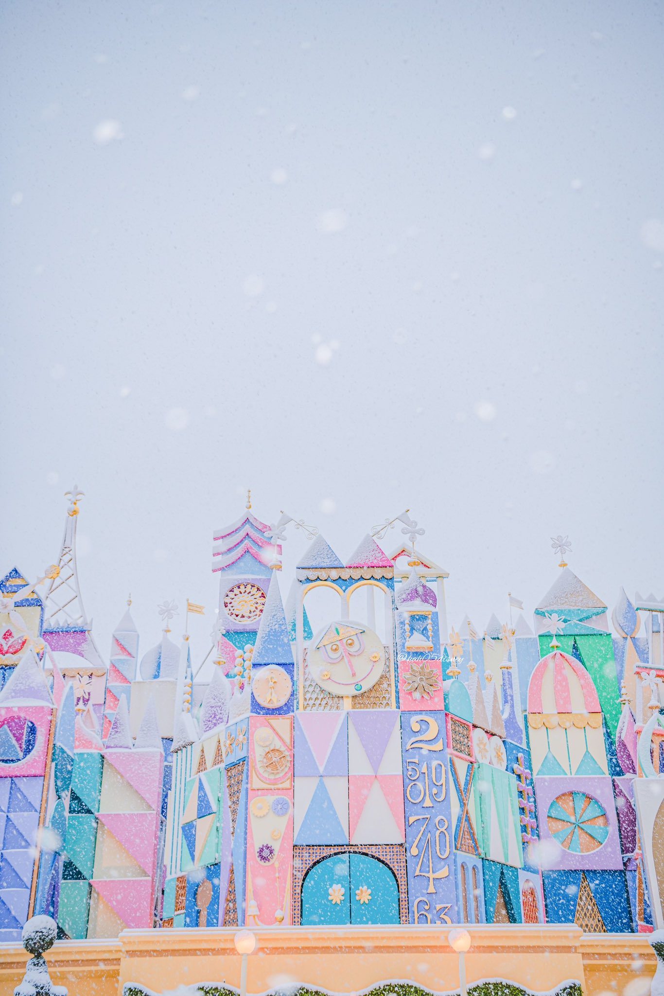 雪の日ディズニーだけ の隠れミッキーたち 全部見つけられますか T Co Dj35soetgg Twitter