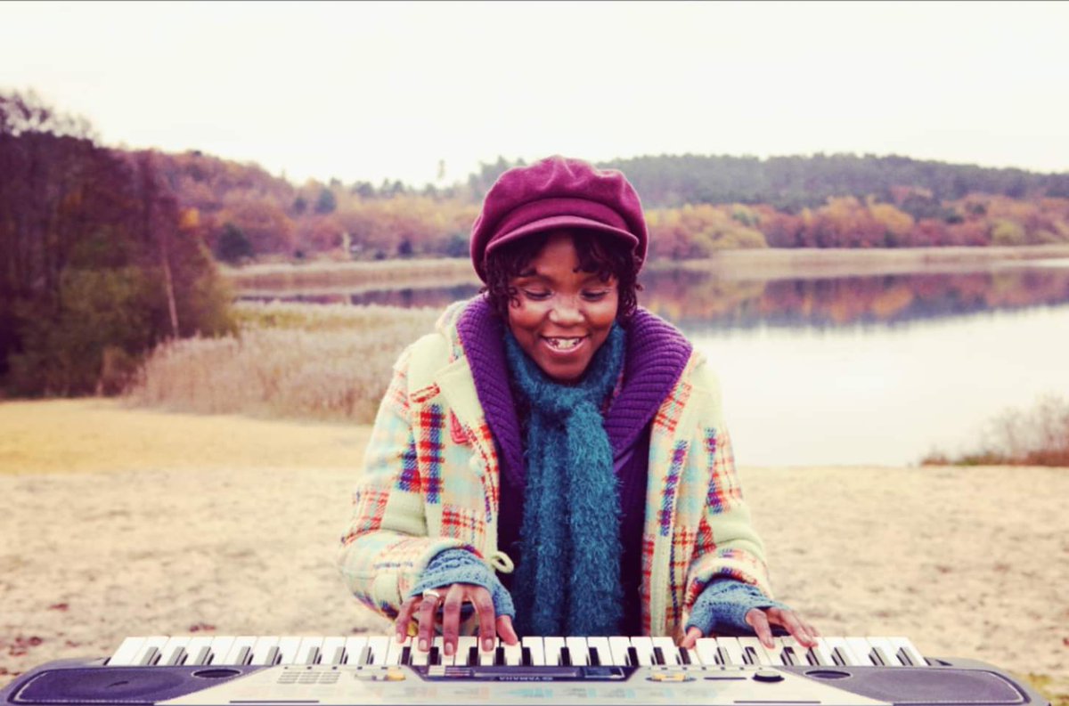 1st Flashback Friday of 2022! Photo taken earlier this century for a  <a href="/BambookaUK/">Bambooka Sunglasses</a> charity promo. A Beatnik without sunglasses!😎☺️ To me this image represents creative independence &amp; the source of freedom it inspires. Here's to fresh output.🎼🎹🎶🎵📝