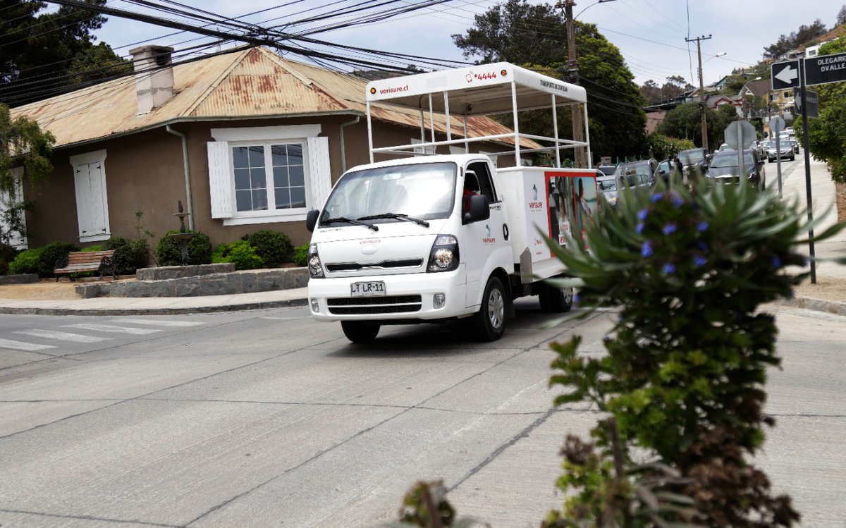 MuniZapallar's tweet image. En Zapallar buscamos desincentivar el uso del automóvil para evitar el colapso de las calles y aportar a nuestro medioambiente pero sin descuidar la comodidad de los vecinos. Deje su auto en casa, y acérquese a las playas utilizando los carros de acercamiento, servicio gratuito.