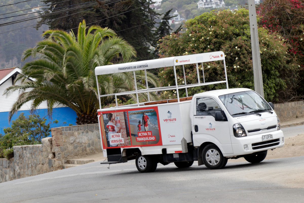 MuniZapallar's tweet image. En Zapallar buscamos desincentivar el uso del automóvil para evitar el colapso de las calles y aportar a nuestro medioambiente pero sin descuidar la comodidad de los vecinos. Deje su auto en casa, y acérquese a las playas utilizando los carros de acercamiento, servicio gratuito.