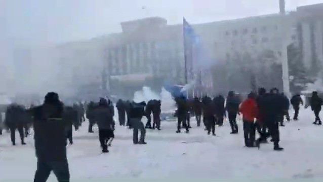 статистика по онкологии в казахстане. казахстане беспорядки в казахстане. убийства в казахстане январь. казахстан 7 января 2022. казахстан полицейский оторванная голова.