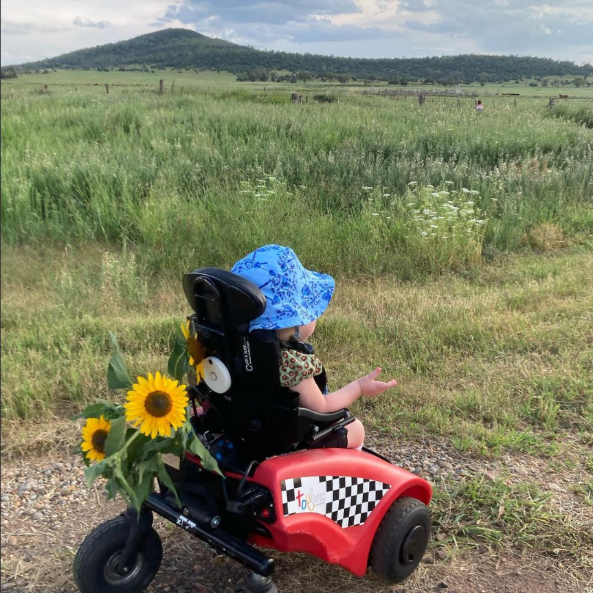 DesignabilityUK's tweet photo. Good morning and welcome to the first #WizzyFriday of 2022!
Now, some of you may be missing the sun....
Not Reena though. She's enjoying the Auzzie life! Happy #WizzyFriday Reena!
🌻🌞🌻🌞🌻 https://t.co/tZfT66WDsX