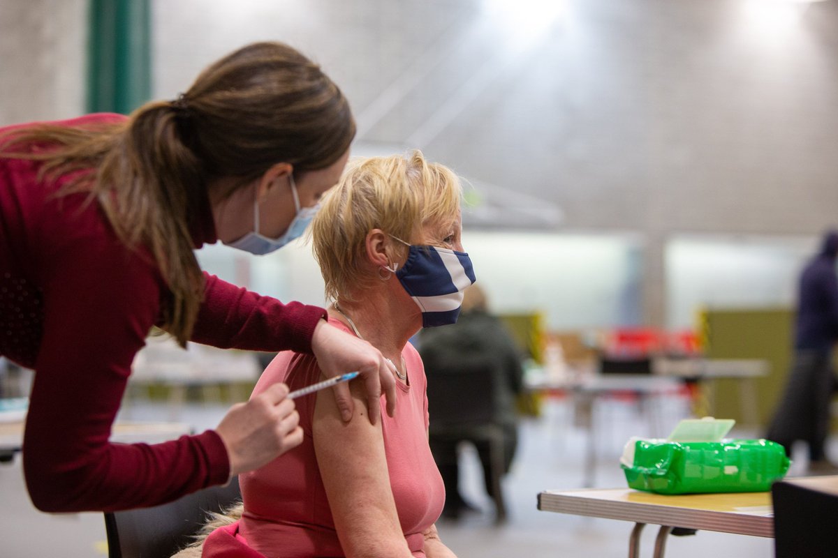 WDCouncil's tweet photo. Got some free time this afternoon? Why not protect yourself and your loved ones by getting vaccinated. We have a drop-in session running at Alexandria Community Centre from 2pm-6pm today. If you are due a booster, second or even first jab just pop in #GetVaccinatedNow https://t.co/GlYZpcYhzC