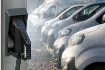 iVanInsurance's tweet photo. #PIVG subsidies are still available for #electricvans, but the amounts you can claim are going down.

Read our latest blog to find out more about the costs associated with running an alternative-fuel commercial vehicle.

https://t.co/HRvtoosiXo https://t.co/zmKbLbfjAA