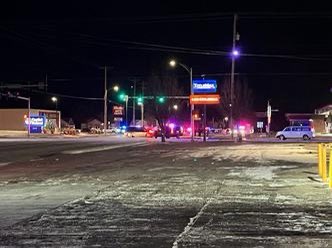 KWCHFelicia's tweet image. BREAKING: Wichita Police investigate a deadly shooting overnight near 13th &amp;amp; Oliver. One man is dead. Police are looking for the shooter. Stay updated on Eyewitnesses News This Morning.

#kwch12 4:30-7am
#kcsw 6-10am cable ch 6, over air ch 33
#eyewitnessnewsthismorning