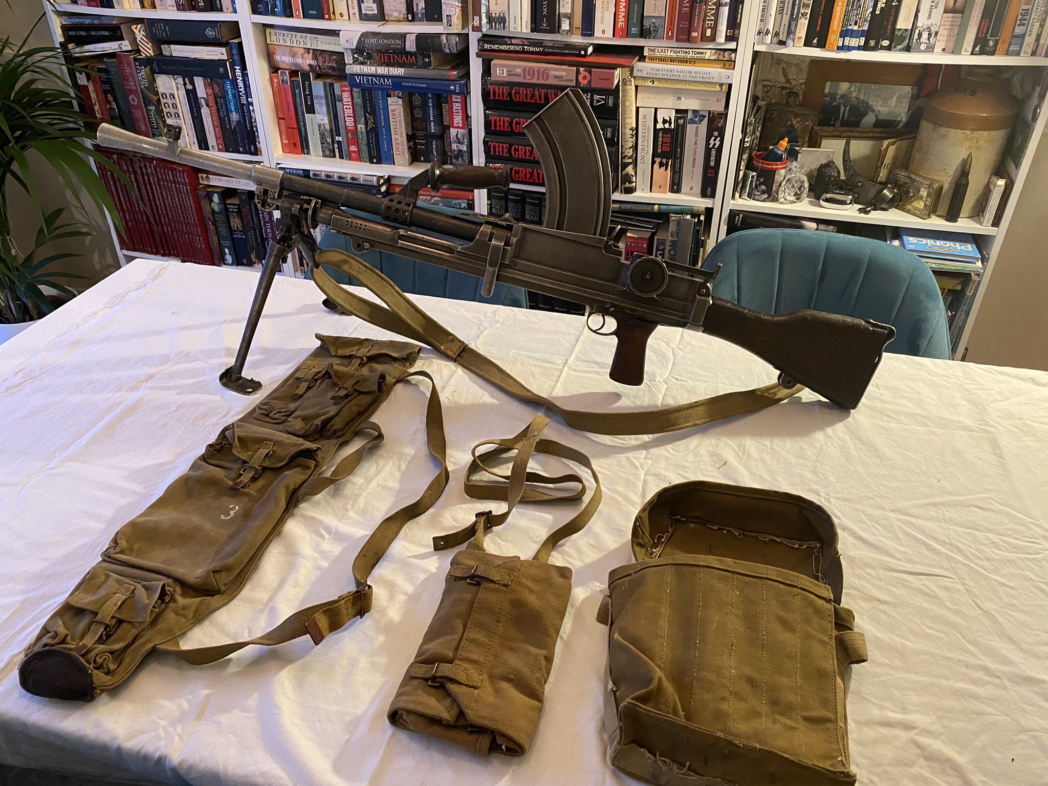 CANADIAN BREN GUN BARREL HOLDALL BAG