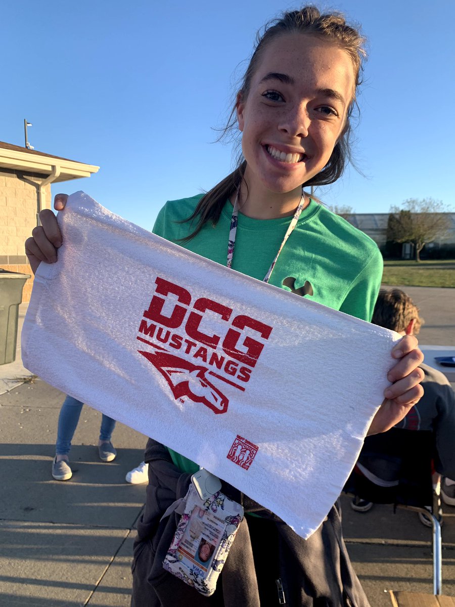 We will be selling rally towels at tonight’s Basketball Games! Show your support Best Buddies for only $5.00!