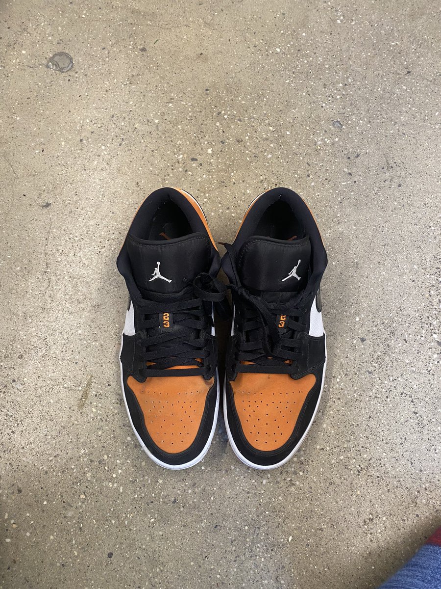 StoolMintzy's tweet image. Thanks a ton to the Stoolie who sent me a pair of Jordans! My shoe game has never been this strong.