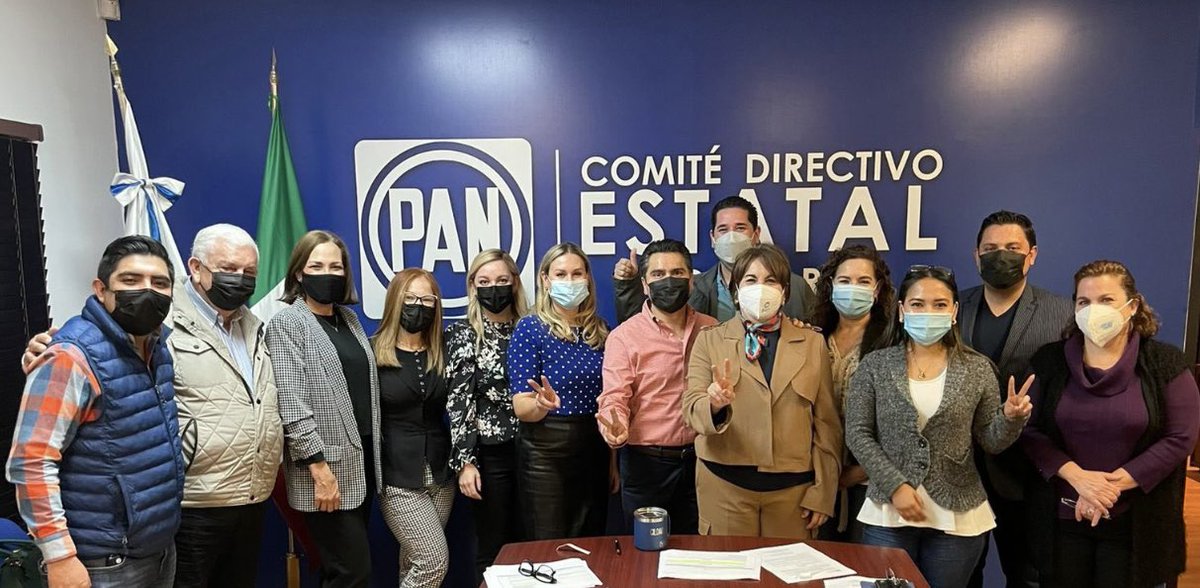 lorenagtzl's tweet photo. Agradezco enormemente la confianza depositada en mi de parte del CDE del @PANporSonora y del presidente @GildardoReal para dirigir los trabajos de @SonoraPpm. El reto es claro, vamos por más mujeres participando en la vida pública y accediendo a espacios de poder. #MujeresPAN https://t.co/RBeZao8sK3