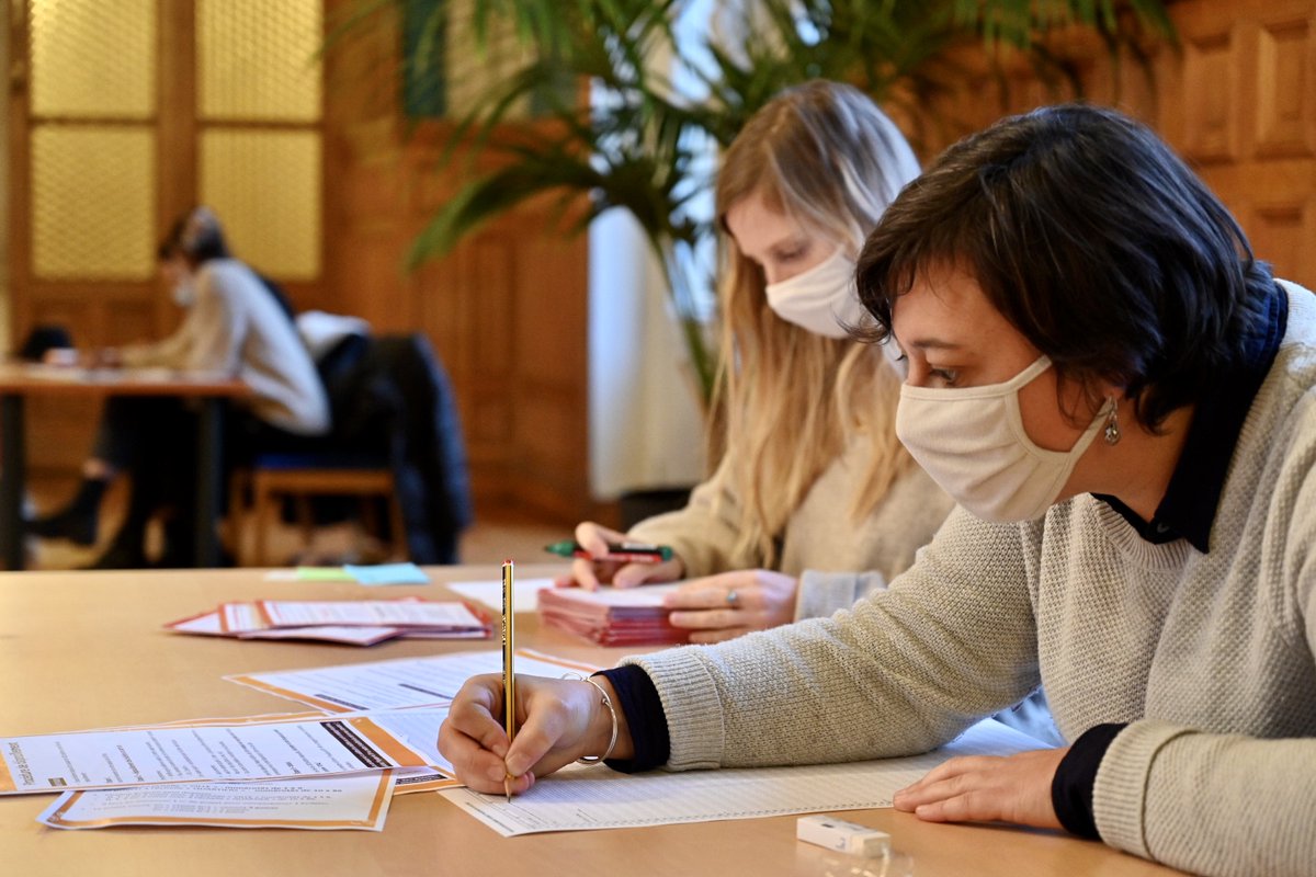 VilleSaintDenis's tweet photo. |BUDGET PARTICIPATIF| 2/2 🗳️Un grand merci à l'ensemble des habitant-es et porteurs de projets investi-es pour faire vivre la démocratie locale. 
⏳Encore un peu de patience : les projets lauréats seront annoncés lors du Conseil municipal du 27 janvier.. https://t.co/v8k7rN6q7d